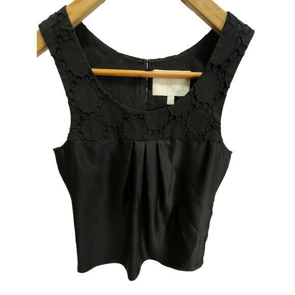 7 For All Mankind Black Causal Blouse Sleevless Top 100% Silk w/ Eyelet Pattern - Picture 3 of 8